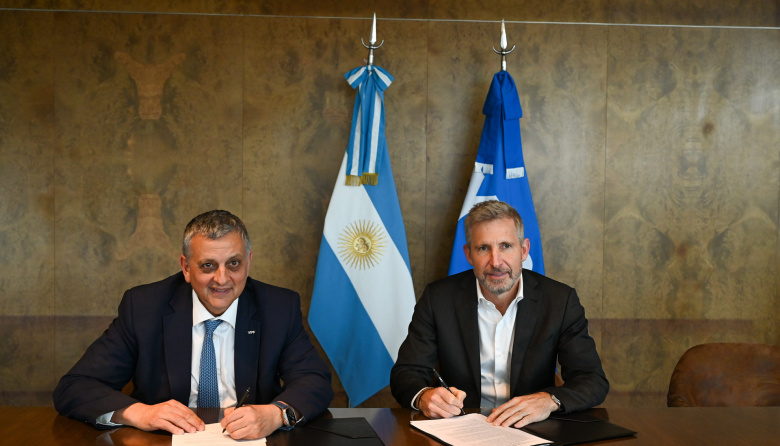 Acuerdo histórico entre YPF y Entre Ríos para mejorar la logística, bajar costos e impulsar nuevas inversiones
